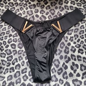 Victoria Secret Brazillian Large